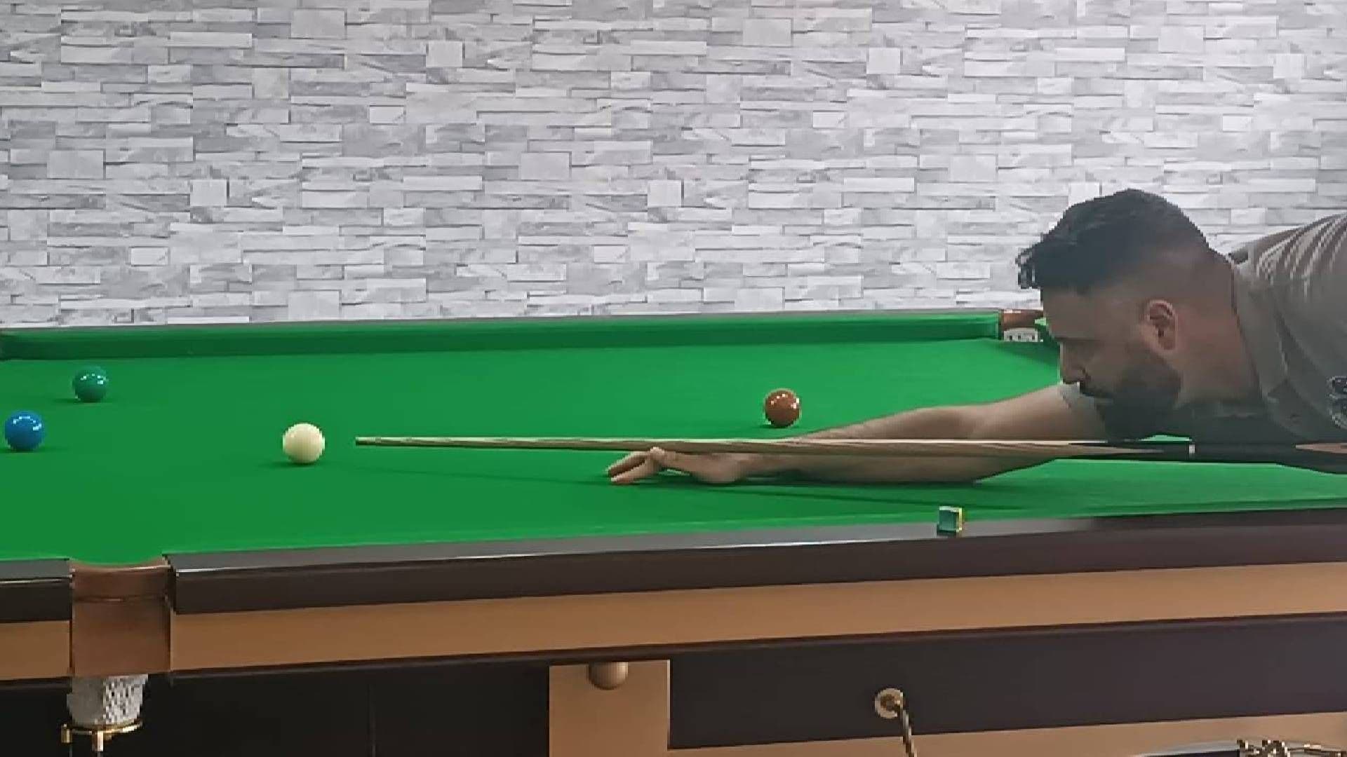 Rúben Ferreira sagra se Campeão Distrital de snooker em Viseu e leva novo troféu para a Casa FC Porto